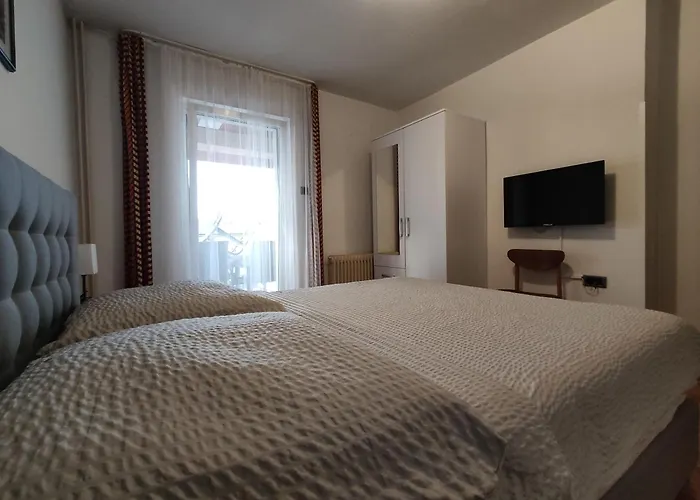 Samec Διαμέρισμα *